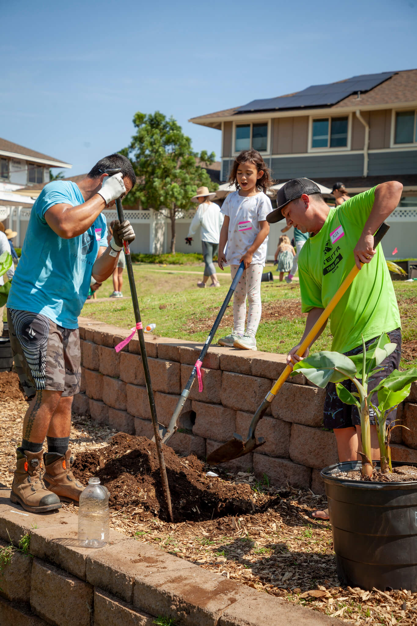 03_Kahoma Village Planting Day_Courtesy Derek Sander